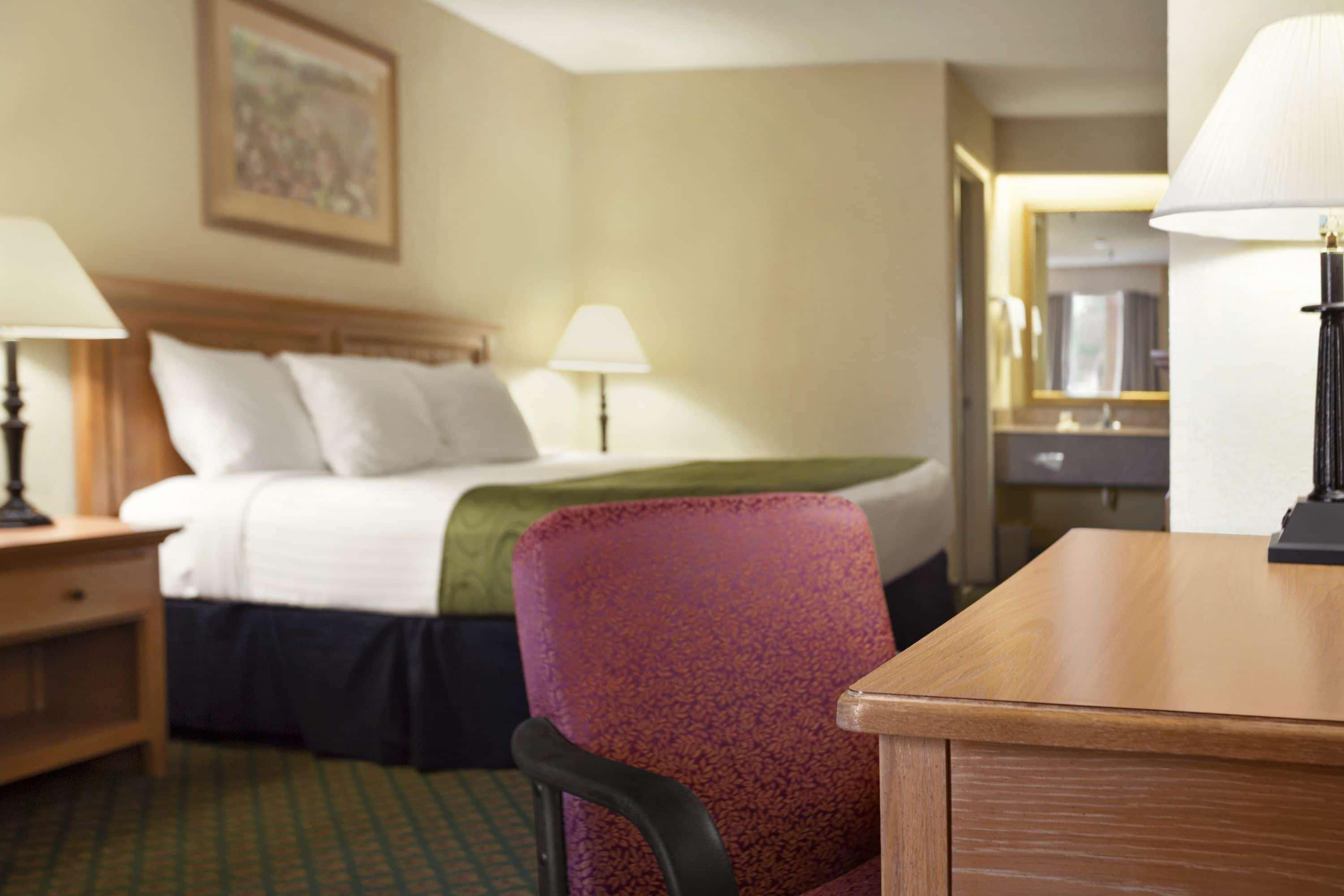 Days Inn & Suites By Wyndham Stuttgart Εξωτερικό φωτογραφία