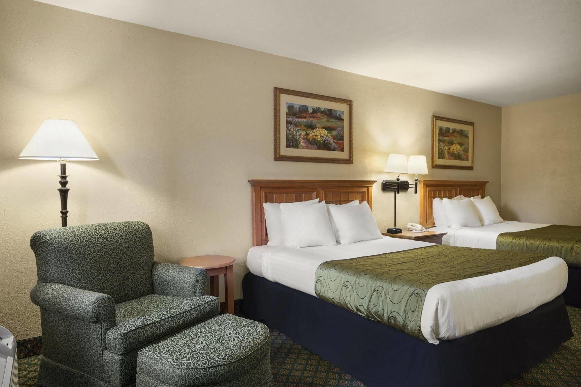 Days Inn & Suites By Wyndham Stuttgart Εξωτερικό φωτογραφία